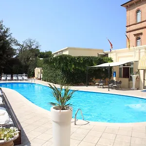 Hotel Adriatica Ambienthotels, Rimini