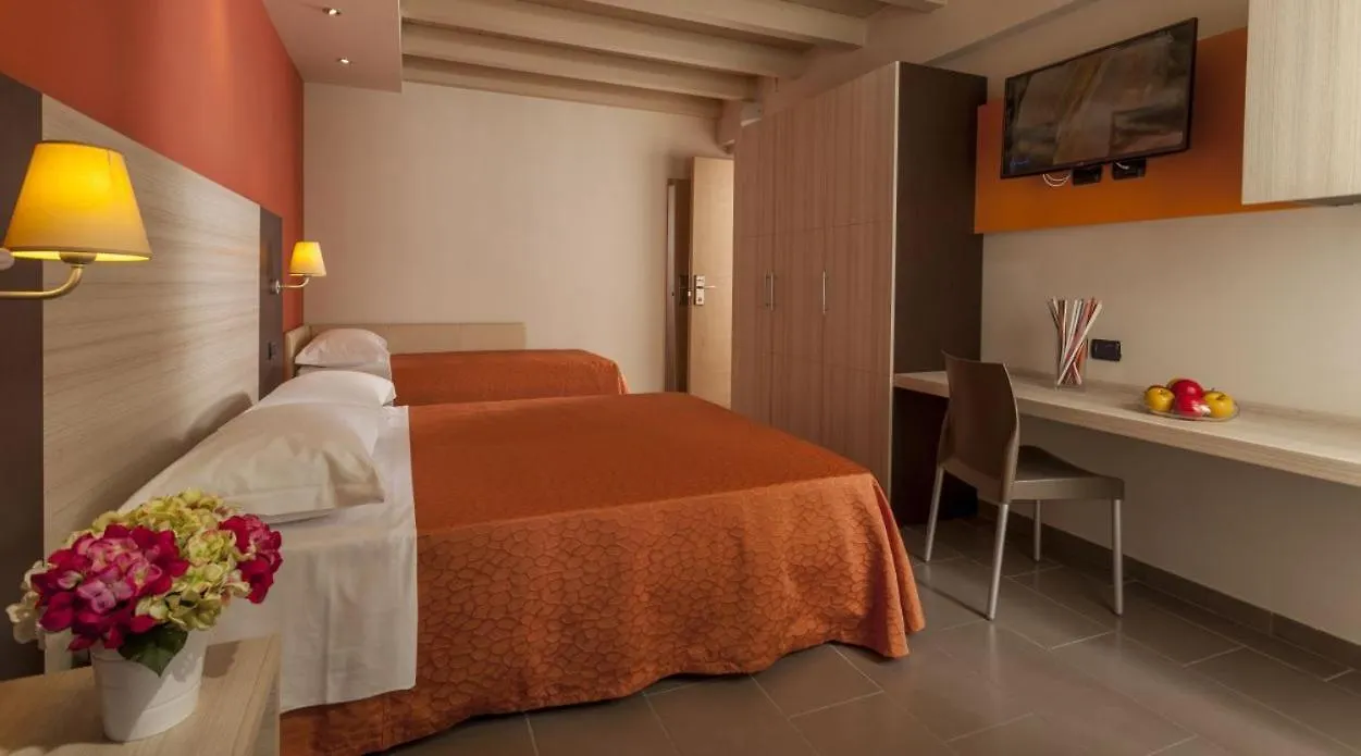 Hotel Aurora Mare Rimini 3*,  Italia